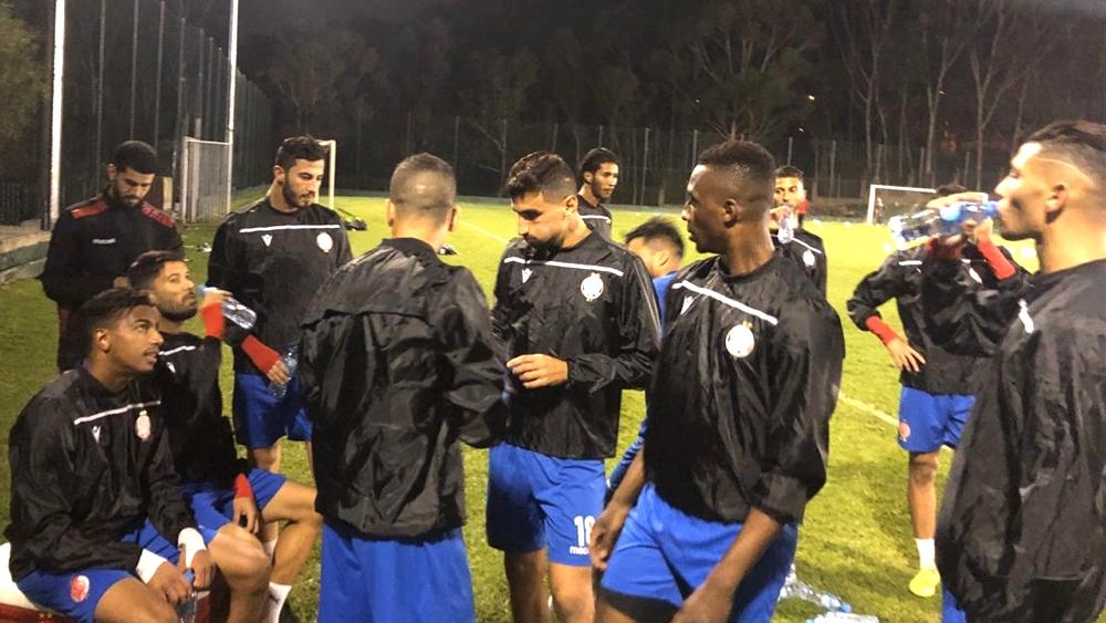 الوداد يخوض أول حصة تدريبية في الجزائر استعدادا لاتحاد العاصمة