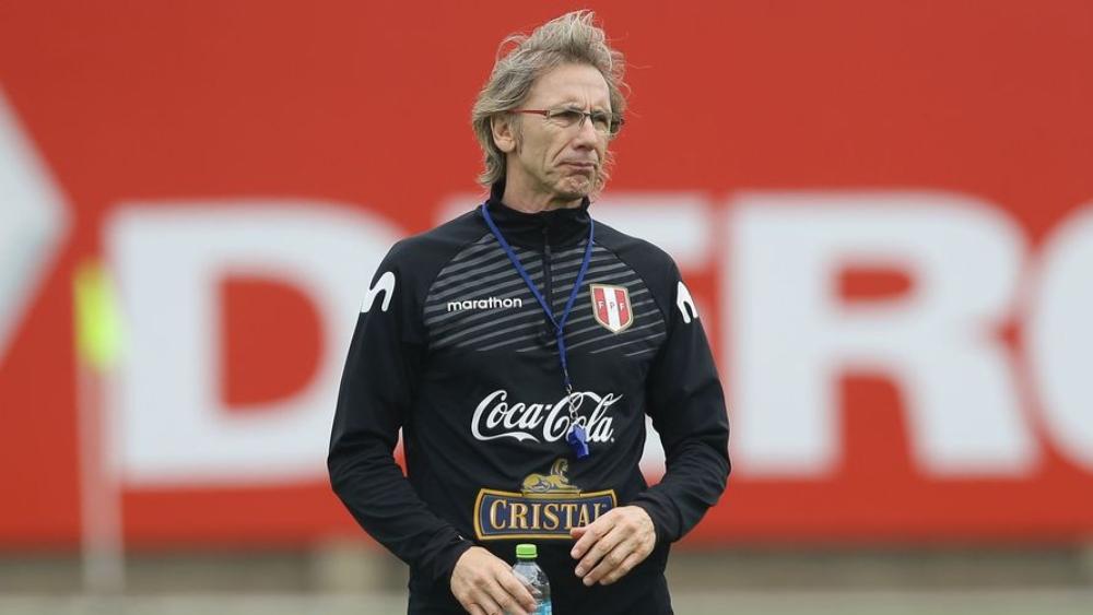 مدرب بيرو متفائل بالتأهل إلى كأس العالم 2022