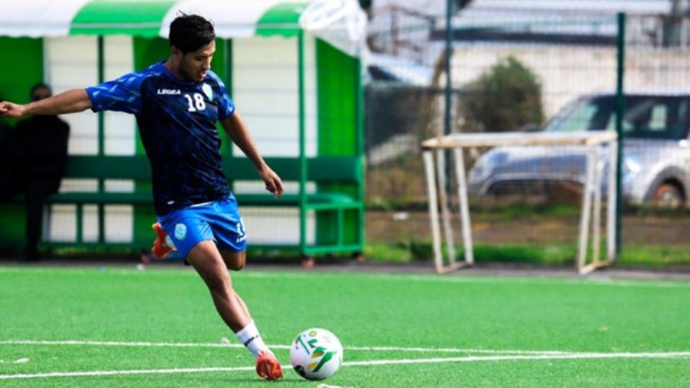 الرجاء تستعد لمواجهة فيتا كلوب بإجراء حصة تدريبية على ملعب "بعشب إصطناعي"