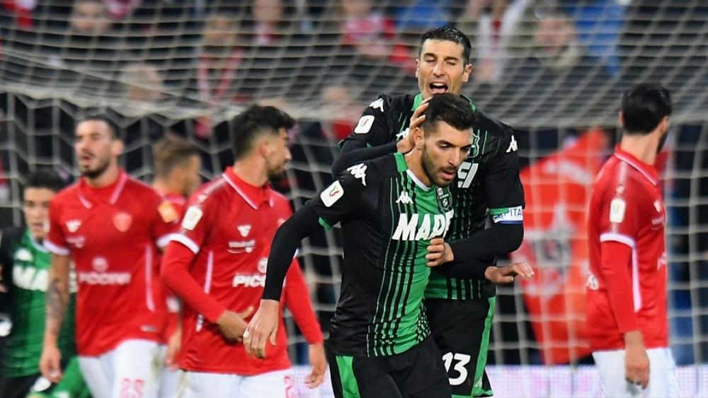 المغربي بوربيعة يسجل هدفه الأول في الموسم.. وفريقه ساسوولو يودع منافسات كأس إيطاليا