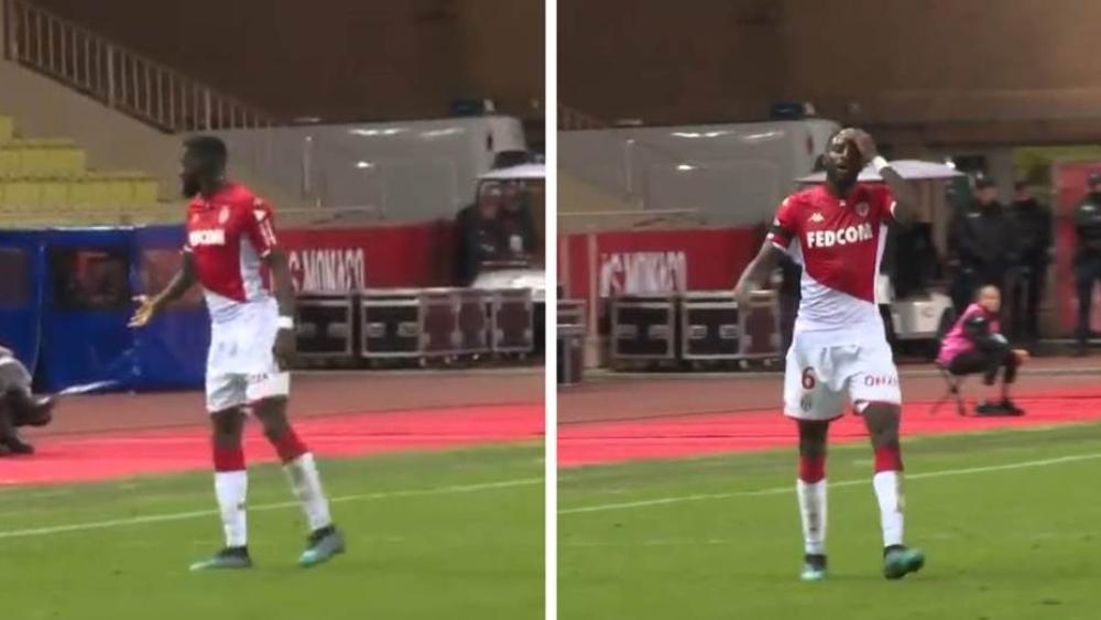 واقعة "طريفة".. لاعب موناكو يغادر الملعب ظنا منه أنه صاحب الرقم "14" ونسي أنه يحمل "6"!