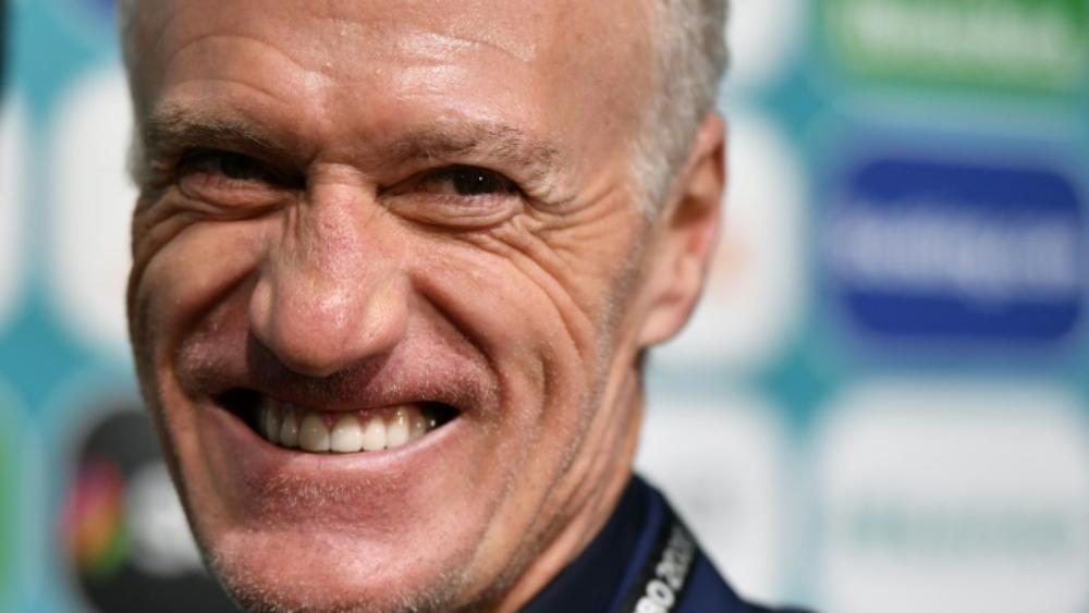 الاتحاد الفرنسي يمدد عقد ديشان حتى مونديال 2022