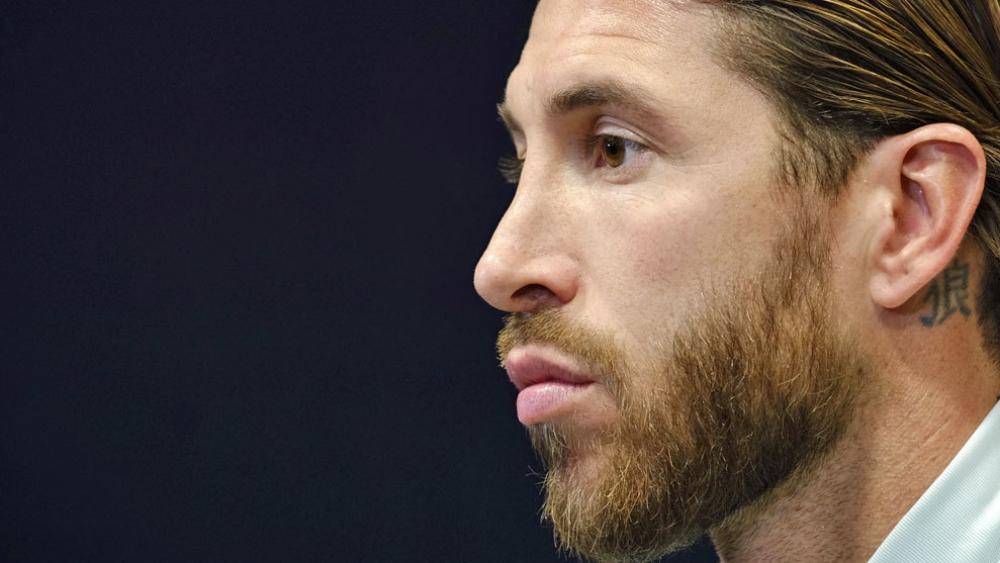 راموس: "اصنعوا جائزة كرة ذهبية خاصة بميسي وكريستيانو فقط"