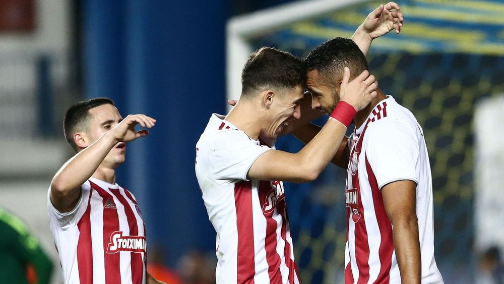 الاتحاد الأوروبي يعاقب أولمبياكوس بسبب جماهيره