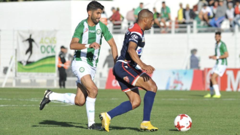 الجامعة تعين عبد العزيز لمسلك حكما لمباراة أولمبيك خريبكة و الوداد الرياضي