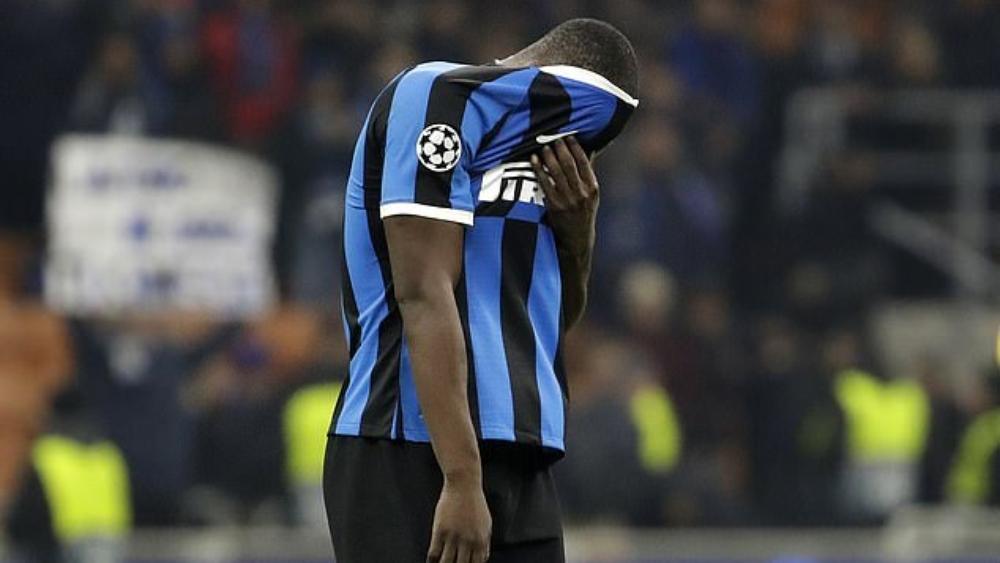 لوك شو يرد الضربة للوكاكو ويسخر منه عبر "تويتر"