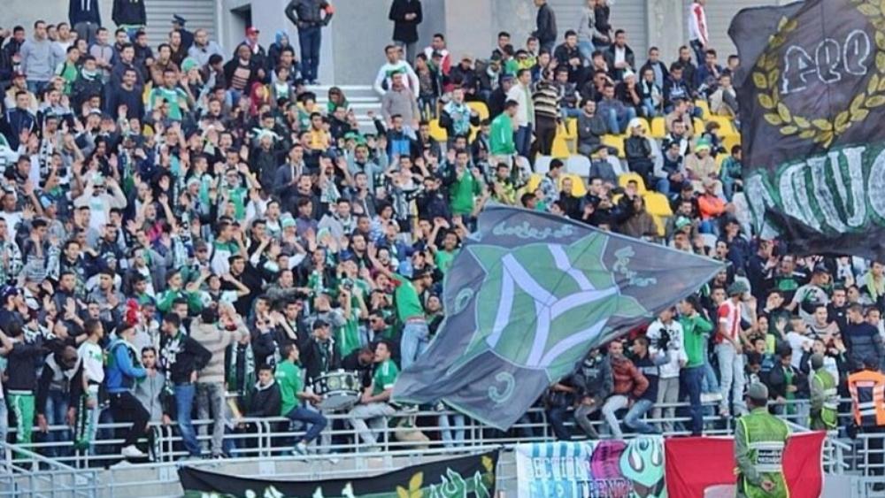 فصيل "بريغاد وجدة" ينتقد مسيري المولودية ويُطالب بالبحث عن مُستشهرين