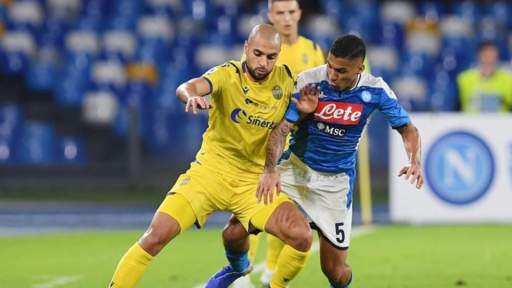 نابولي وفيرونا يتَّفقان على حسم صفقة أمرابط بـ20 مليون يورو
