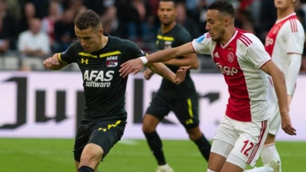 إدريسي: "مواجهة مزراوي وزياش تكتسي طابع خاص .. ولا أتواصل معهما سوى داخل المنتخب"