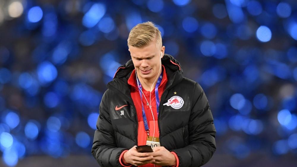 هل حسم سولسكاير صفقة "هالاند" بتصريحه بعد مباراة إيفرتون؟