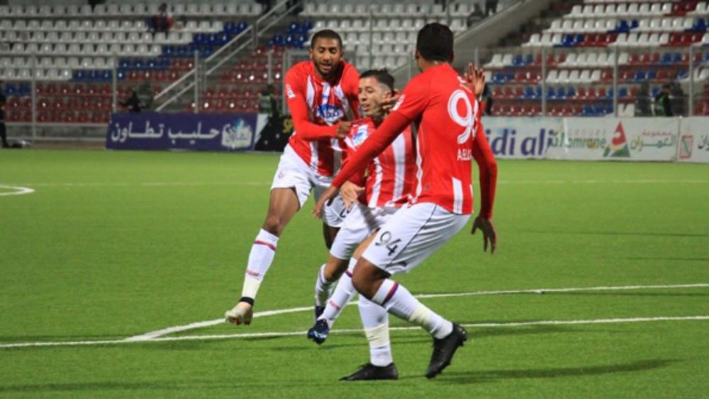 ثنائية "أيوب لكحل" تهدي المغرب التطواني إنتصارا "ثمينا" على حساب الدفاع الحسني الجديدي