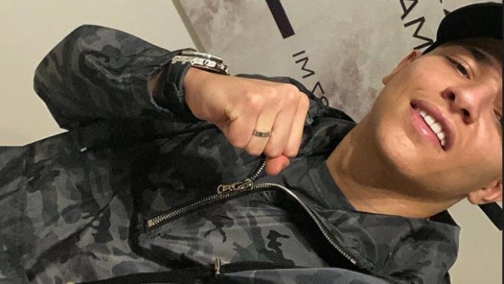 حارث يُساند هاري ويُتابع نزاله أمام ريكو من قلب الحدث