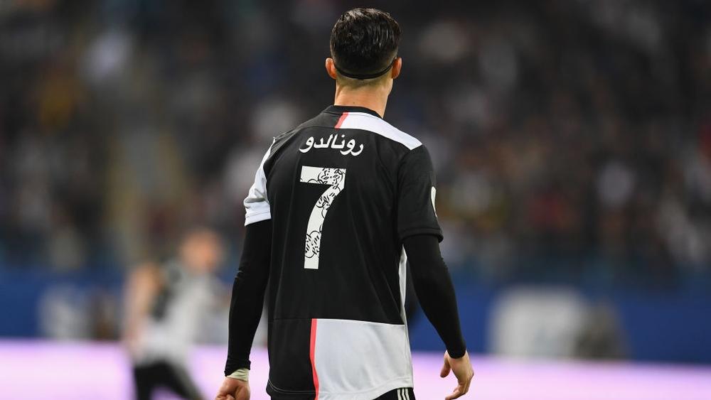 كيف تفاعل العرب مع كتابة أسماء لاعبي اليوفي بالعربية على قمصانهم؟