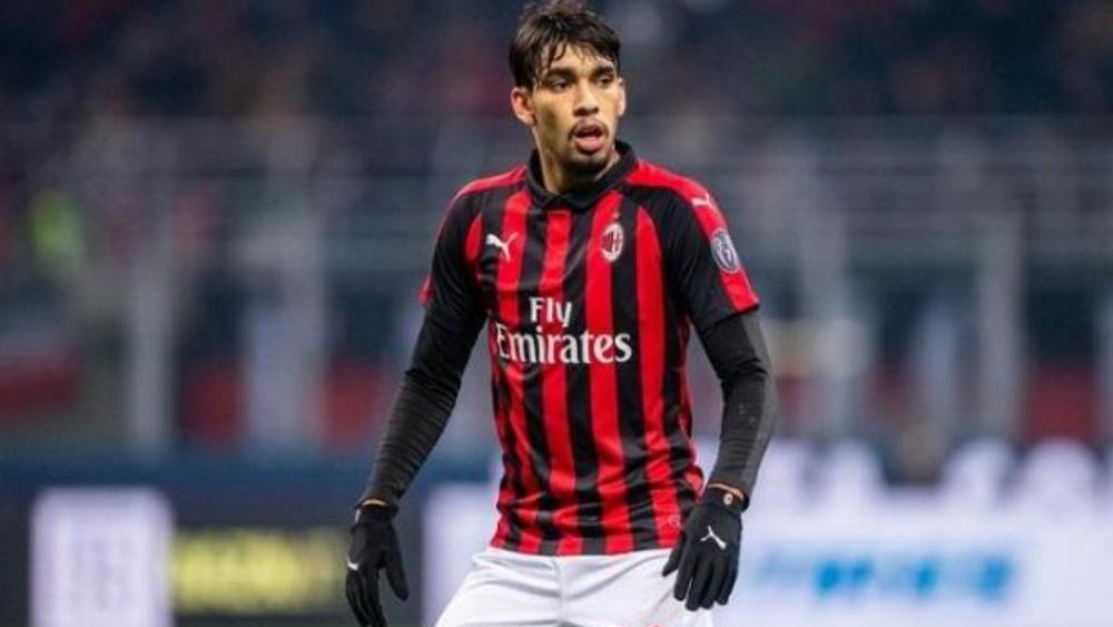 باريس سان جيرمان يسعى لضم العلامة المضيئة في تشكيلة ميلان