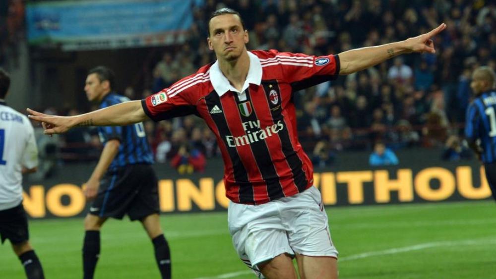 رسميًا | زلاتان إبراهيموفيتش يعود إلى ميلان