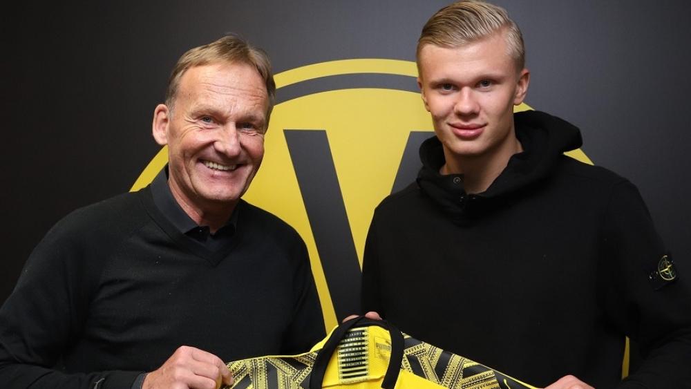 رسميًا | بعد أن أثار اهتمام يوفنتوس.. دورتموند "يضرب بقوة" ويتعاقد مع النجم الصاعد هالاند