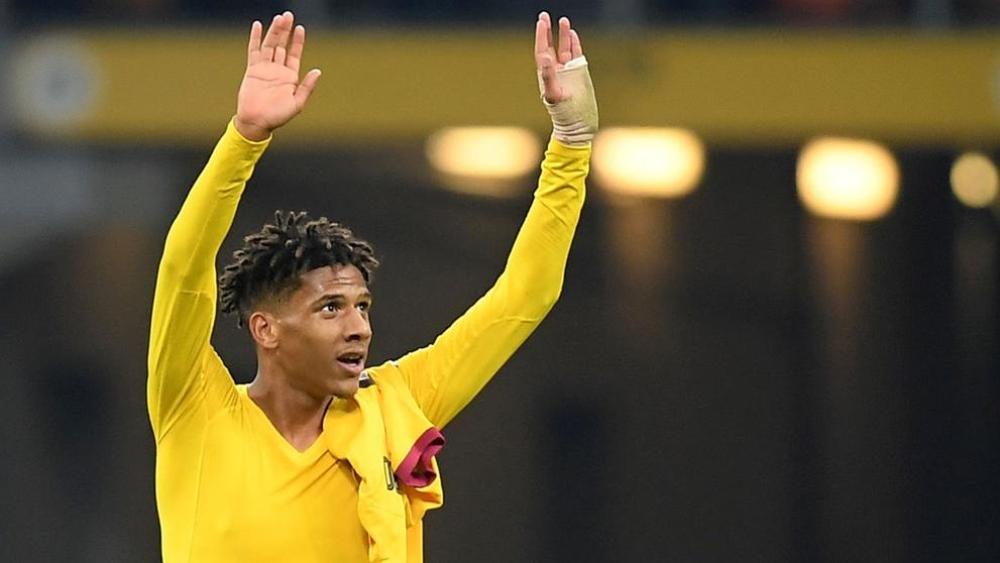 صحيفة | ميلان يتوصل لاتفاق لضم مدافع برشلونة توديبو