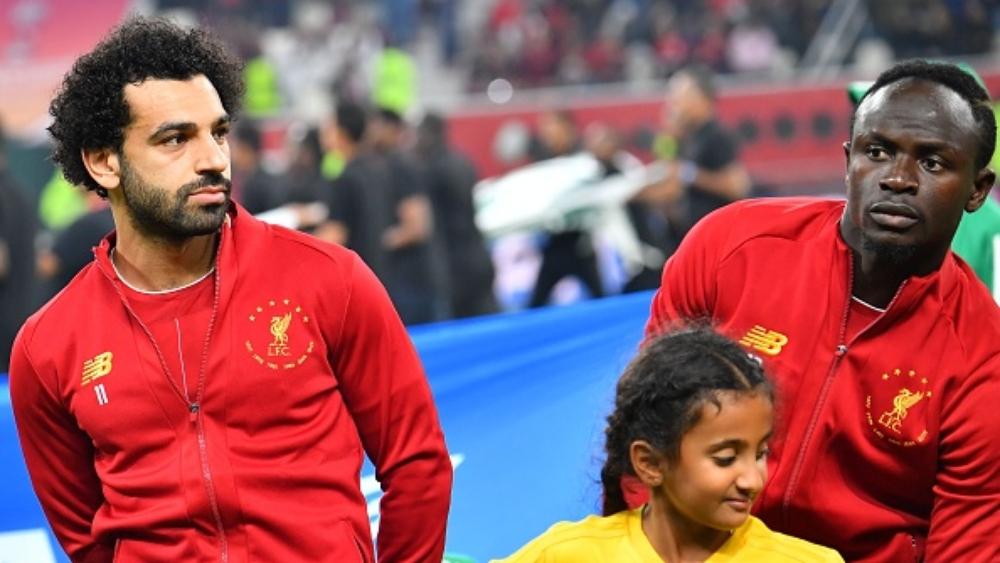 كلوب يرفض اختيار الأفضل بين صلاح وماني