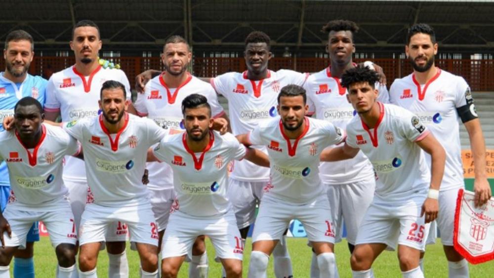 فاخر يكشف عن اللائحة الرسمية لحسنية أكادير المستدعاة لمباراة أولمبيك آسفي..وغيابات عديدة بسبب الإصابة