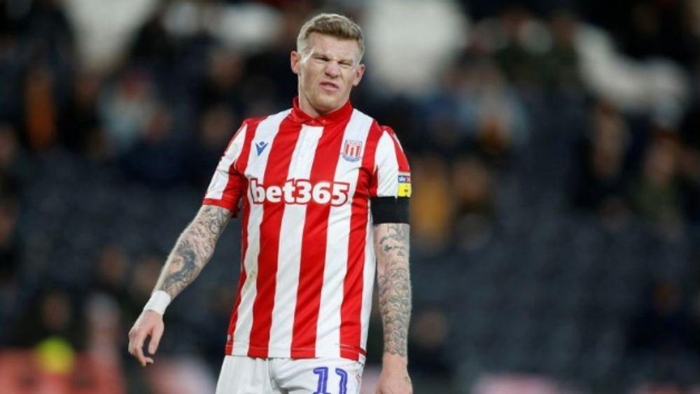 "إساءة طائفية" تتسبب في إيقاف مباراة هدرسفيلد مع ستوك سيتي في إنجلترا..!