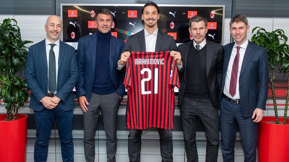 إبراهيموفيتش يكشف "السر" وراء اختياره القميص "21"