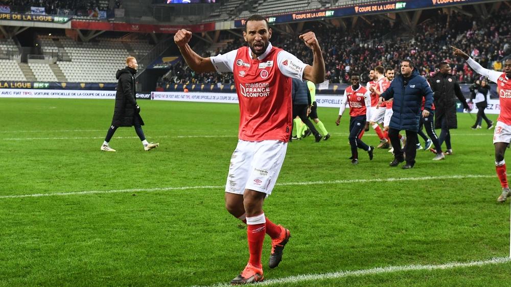 يونس عبد الحميد: "فضلت المغامرة وتوقيع عقد مع أفينيون رغم حصولي على شهادة الماستر"