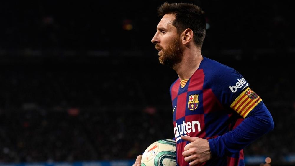 ميسي يداعب مزيدًا من الأرقام القياسية في السوبر الإسباني بجدة