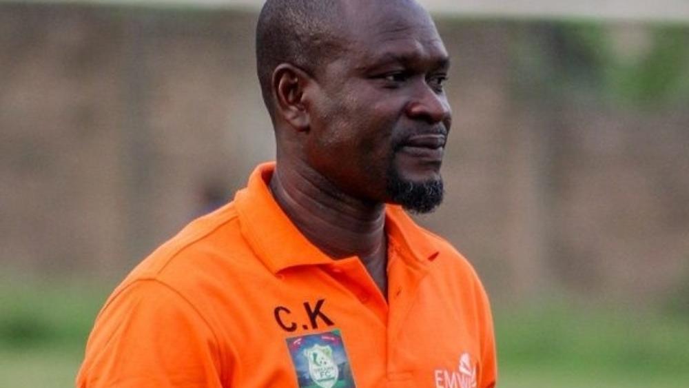 القائد السابق لغانا يتولى تدريب "النجوم السوداء"