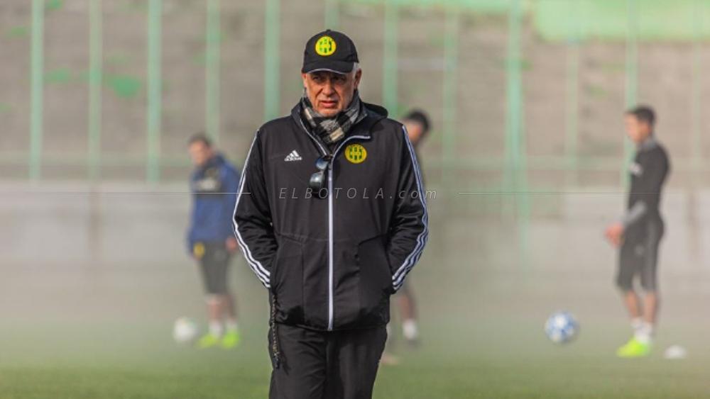 شبيبة القبائل الجزائري يقيل المدرب الفرنسي "هوبير فيلود"