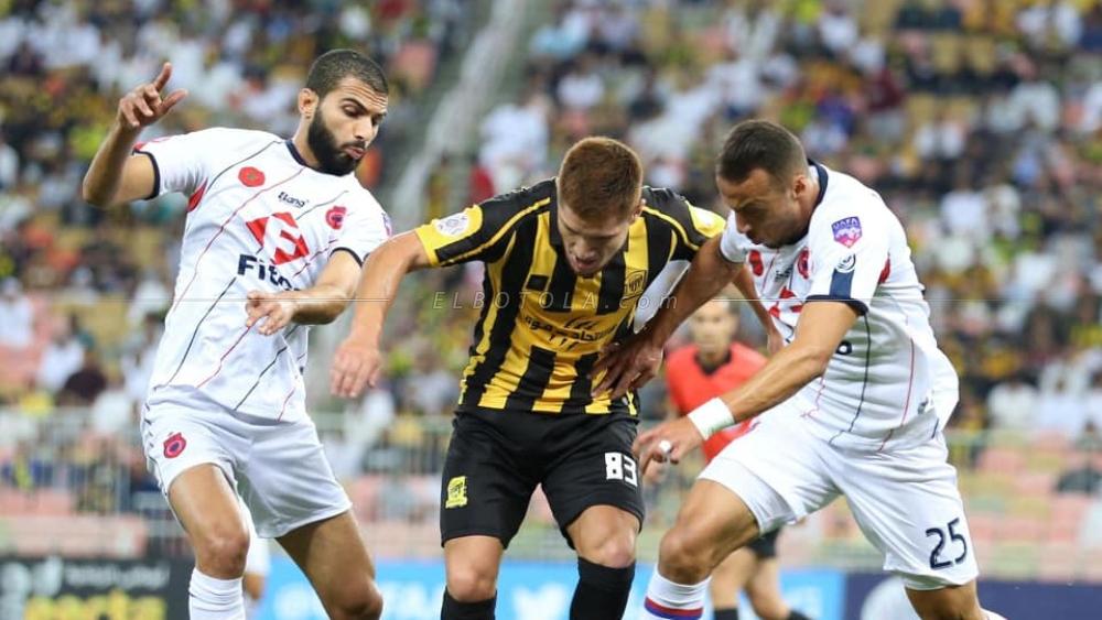 خمسة ملايين سنتيم للاعبي أولمبيك آسفي للعبور إلى نصف نهائي كأس محمد السادس للأندية الأبطال