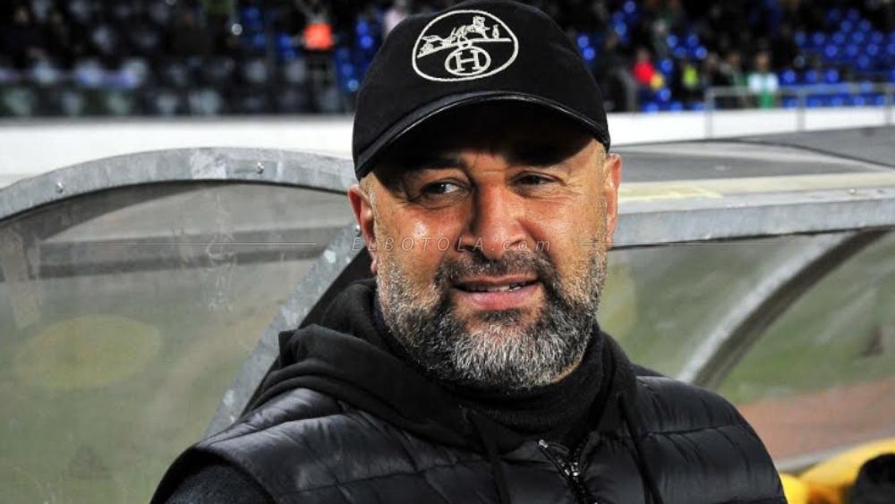 بنشيخة: "خططت للحد من خطورة متولي قبل يومين من المباراة..وكنت أتمنى مواجهة الرجاء بتركيبتها البشرية الكاملة"