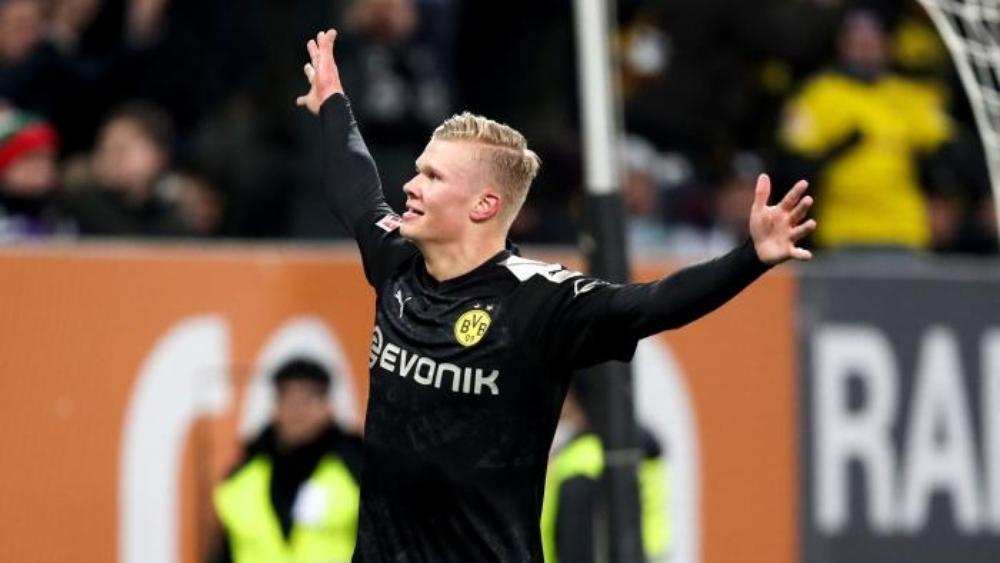 جماهير دورتموند تترقب لرؤية هالاند في ملعب "إيدونا بارك"