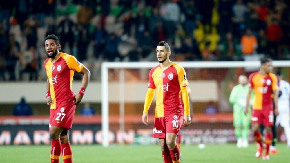 غلطة سراي يحاول إقناع بلهندة بمغادرة النادي هذا الشِّتاء