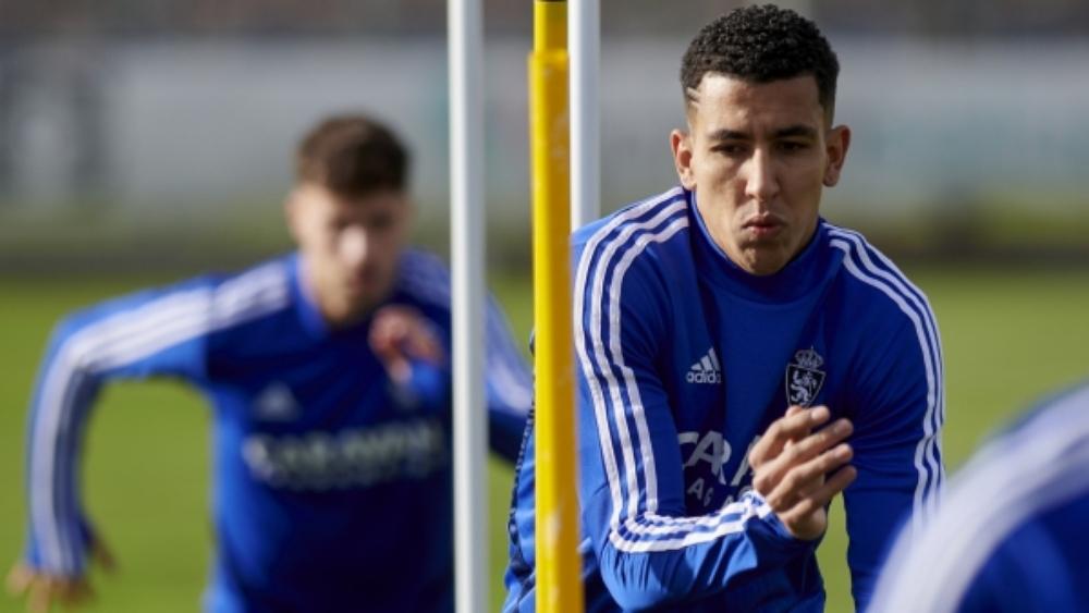 الياميق يظهر في تدريبات ريال سرقسطة بعد الإقصاء من كأس ملك إسبانيا