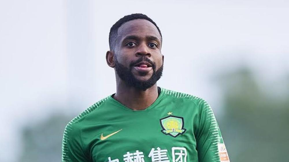 باكامبو كان يستعد للتوقيع لبرشلونة.. ليتفاجأ وهو في المطار باتصال من النادي يخبره بأنه لم يعد مهتما بخدماته!