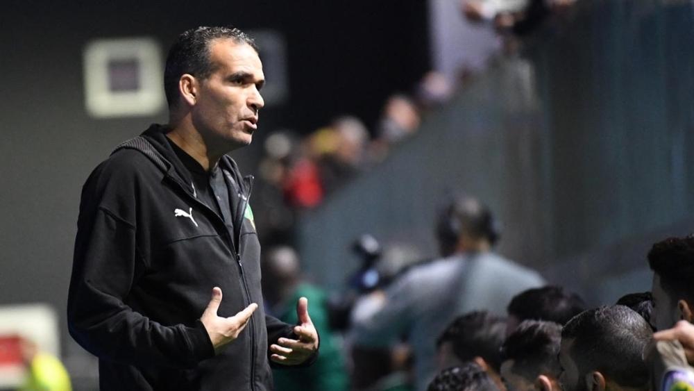 حوار | هشام الدكيك لـ"البطولة": "انسحاب جنوب أفريقيا والموريشيس حافزٌ إضافي لنا لإسعاد المغاربة"