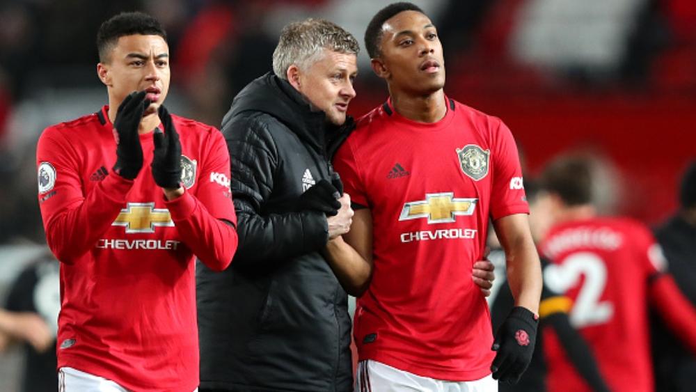 سولسكاير يُدافع عن مارسيال ضد الانتقادات