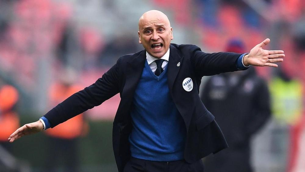 بريشيا الإيطالي يقيل نفس المدرب مرتين في نفس الموسم!