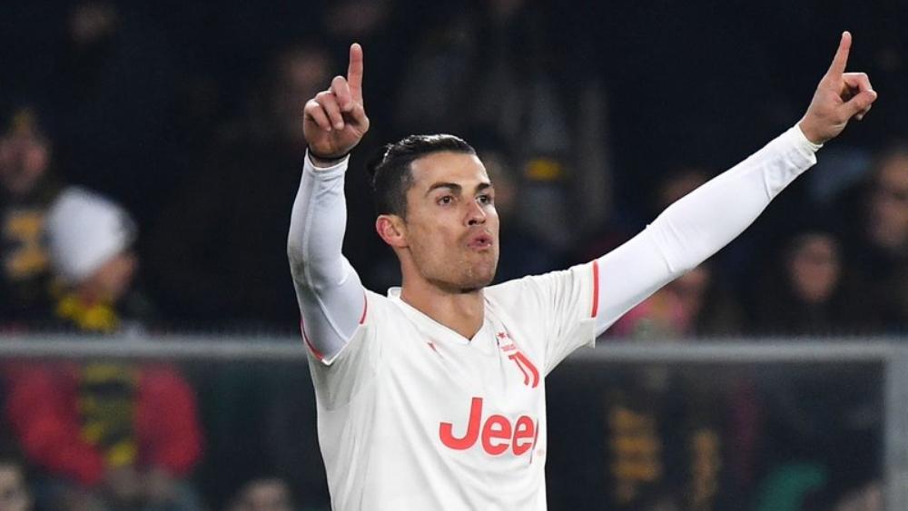 كريستيانو رونالدو يدخل "التاريخ" برقم قياسي جديد.. ويطمح لمعادلة رقم باتيستوتا