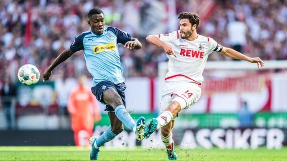 تحديد موعد "المباراة المؤجلة" بين مونشنجلادباخ وكولن