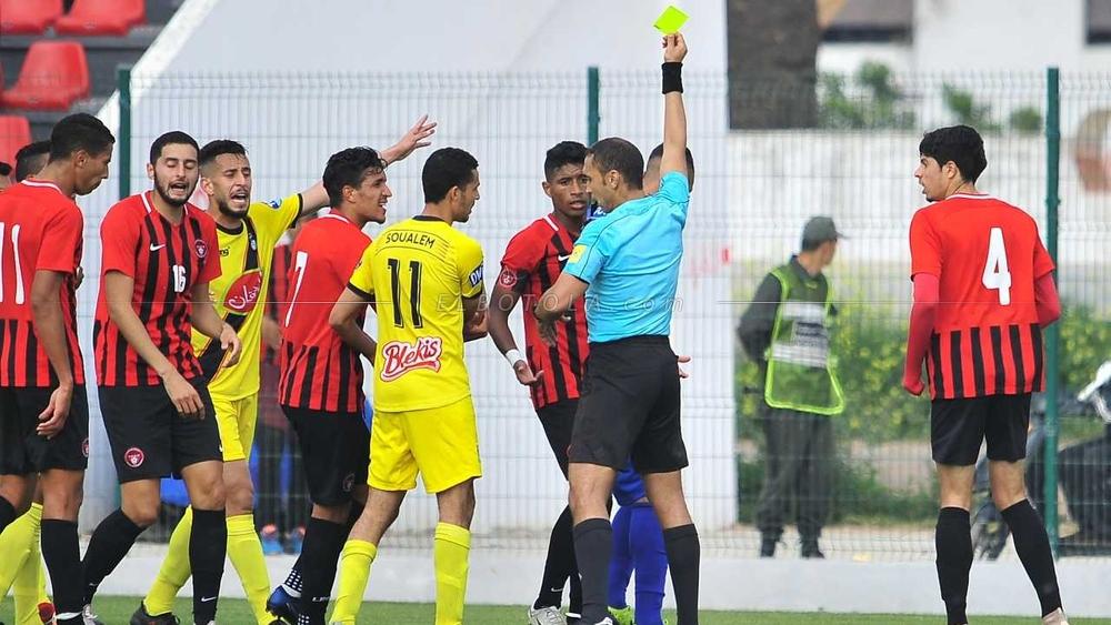 حالة تحكيمية تُثير الجدل في مباراة ش.المحمدية والشباب السالمي .. وفعاليات الأول تستنكر القرار التحكيمي