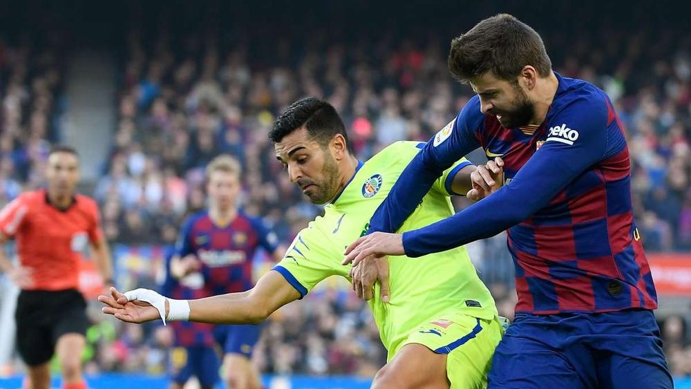 بيكيه للحكم أمام خيتافي: "هل تتذكر مباراة ريال مدريد-إشبيلية؟"