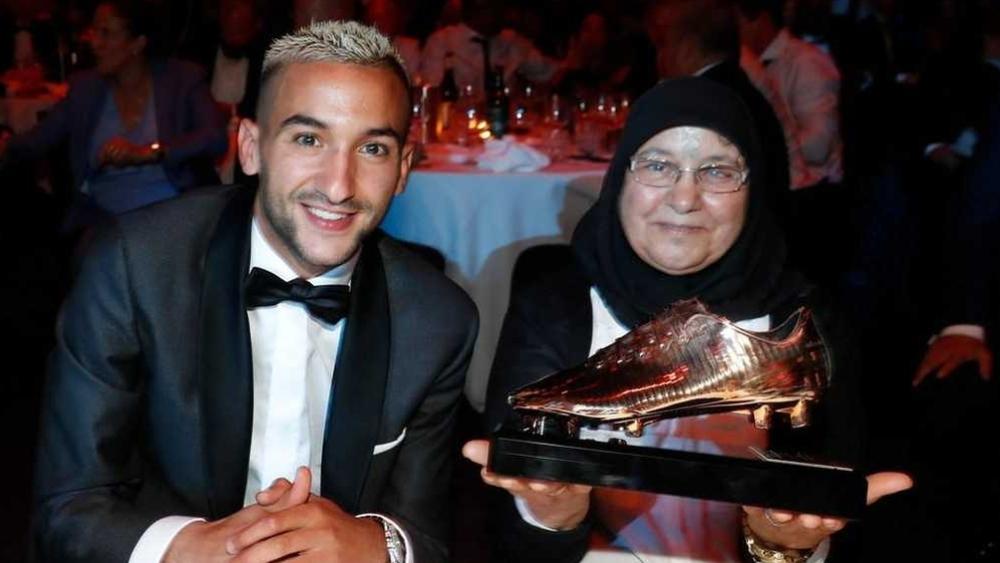 "بورتريه" | زياش .. من التخبُّط في الإدمان وتجرُّع مرارة فقُدان الأب إلى النجومية والشّهرة و"العالمية"