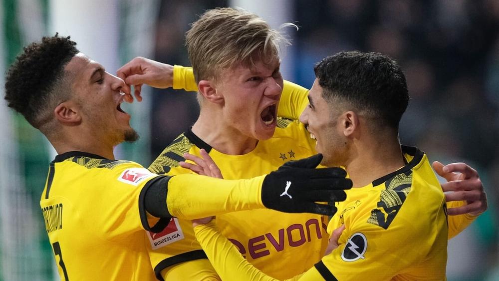 حكيمي وسانشو يضعان دورتموند في "الصدارة" أوروبيًا من حيث "صناعة الأهداف"