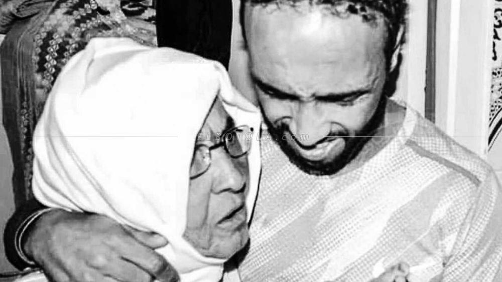 الراقي يغادر معسكر "الماص" قبل ملاقاة "الراك" بعد تلقيه خبر وفاة والدته