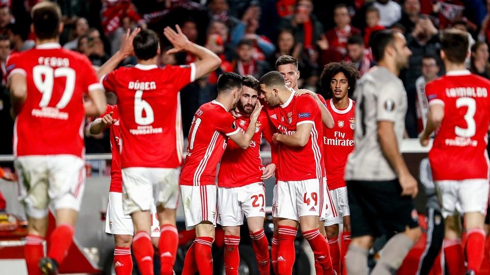 تاعرابت ورفاقه "يفشلون" في الحفاظ على تقدمهم.. ويغادرون الـ"يوروبا ليغ" بتعادل "مثير" أمام شاختار