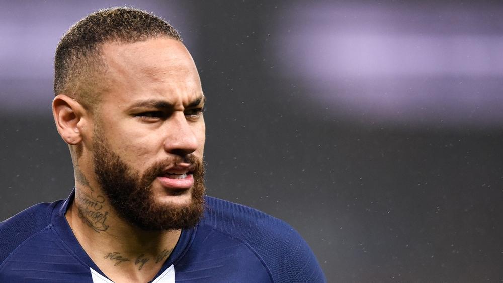 "معركة قضائية" جديدة بين نيمار وبرشلونة.. اللاعب يطالب النادي بأكثر من 6 ملايين يورو!