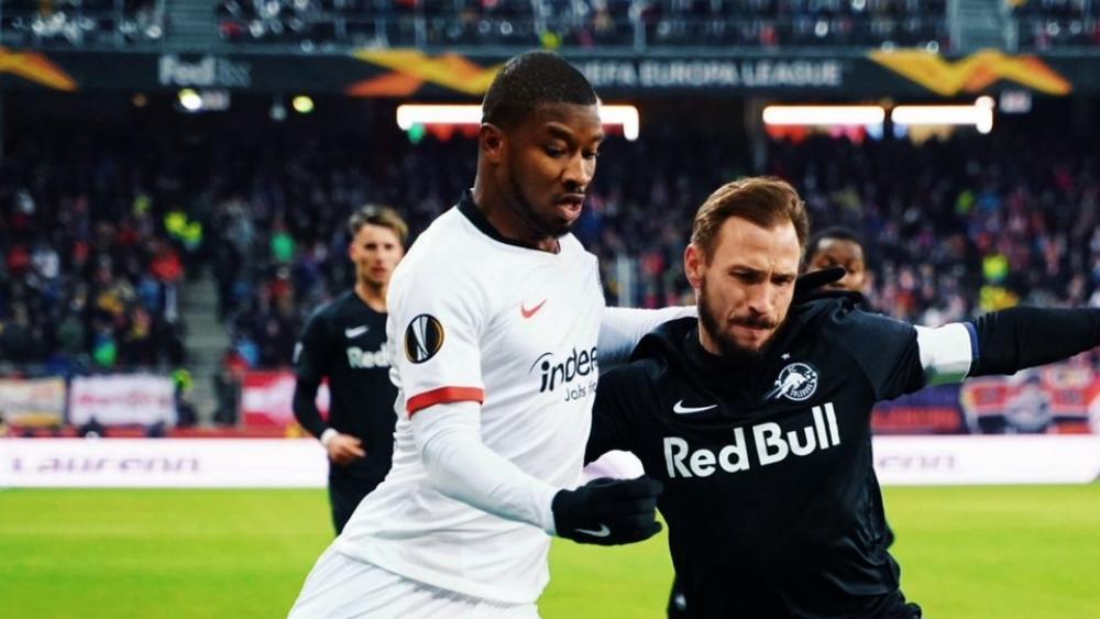 أينتراخت فرانكفورت إلى دور الـ 16 بالدوري الأوروبي