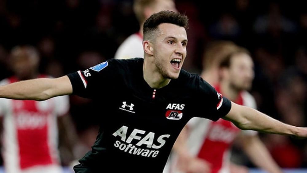 أسامة إدريسي يُشيد بأداء ألكمار وسعيد بالفوز على أياكس