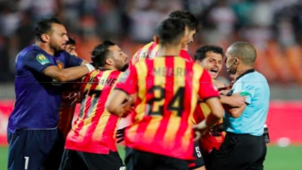 "الكاف" تصدر عقوباتها في حق لاعبي الترجي بخصوص مباراة الزمالك .. وتقرر توقيف المدرب و مساعده لأربع مباريات مع غرامة مالية